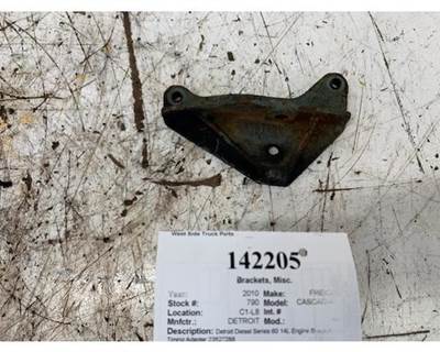 Detroit 23527288 Bracket for a Freightliner CASCADIA 125BBC