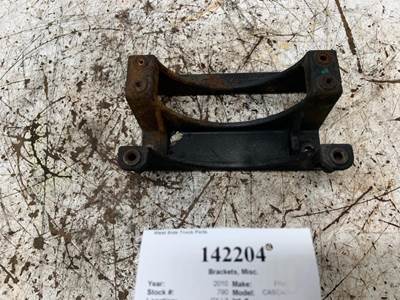 Detroit 23537435 Bracket for a Freightliner CASCADIA 125BBC