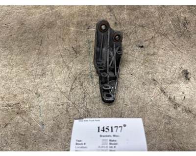 Detroit A4710988639 Bracket for a Freightliner CASCADIA 126