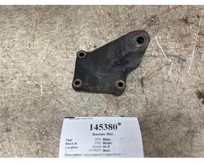 Detroit A4712031840 Bracket for a Freightliner CASCADIA 126