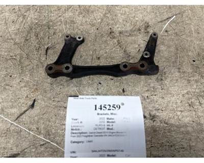 Detroit A4712032444 Bracket for a Freightliner CASCADIA 126