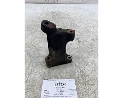 Detroit A4720781141 Bracket for a Freightliner CASCADIA