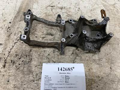 Detroit A4721550335 Bracket for a Freightliner CASCADIA