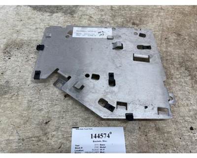 Freightliner 06-69636-000 Bracket for a Freightliner CASCADIA 126