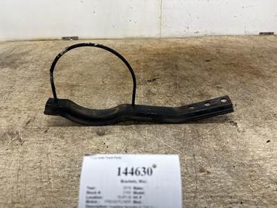 Freightliner 12-14352-000 Bracket for a Freightliner M2 106