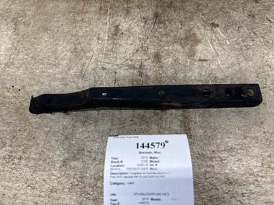 Freightliner 12-24250-000 Bracket for a Freightliner CASCADIA 126