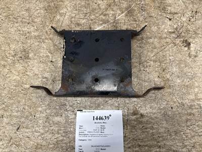 Freightliner 12-26997-000 Bracket for a Freightliner M2 106