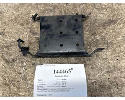 Freightliner 12-26997-000 Bracket for a Freightliner M2 106