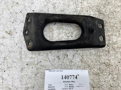 Freightliner 15-23711-004 Left Bracket for a Freightliner CASCADIA 125BBC