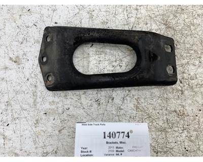 Freightliner 15-23711-004 Left Bracket for a Freightliner CASCADIA 125BBC