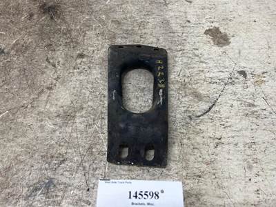 Freightliner 15-23711-005 Right Bracket for a Freightliner CASCADIA