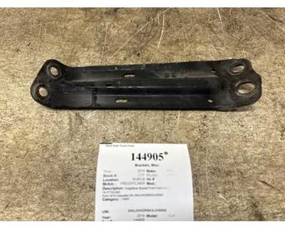 Freightliner 15-27733-000 Right Bracket for a Freightliner CASCADIA 126