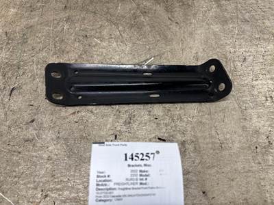 Freightliner 15-27733-001 Left Bracket for a Freightliner CASCADIA 126