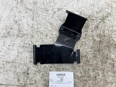 Freightliner 17-28027-000 Bracket