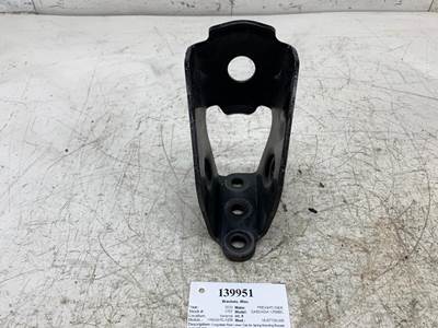Freightliner 18-67726-000 Bracket for a Freightliner CASCADIA 125BBC