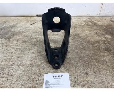 Freightliner 18-67726-000 Bracket for a Freightliner CASCADIA 126