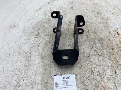 Freightliner 18-68704-000 Right Bracket for a Freightliner CASCADIA