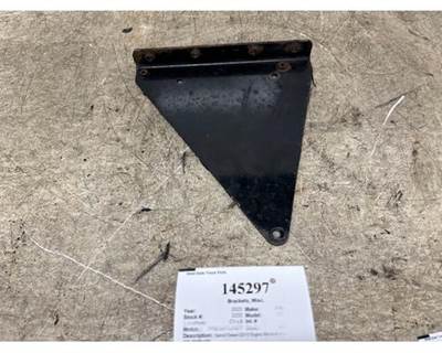 Freightliner A05-28496-000 Bracket for a Freightliner CASCADIA 126