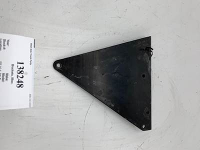 Freightliner A05-28770-000 Bracket