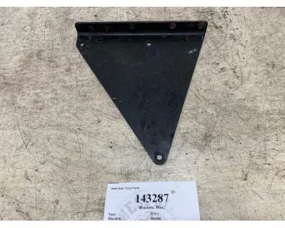 Freightliner A05-28770-000 Bracket
