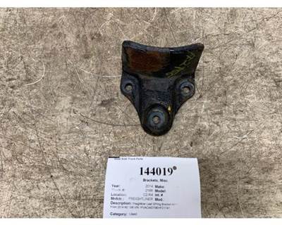 Freightliner A6813250017 Bracket for a Freightliner M2 106