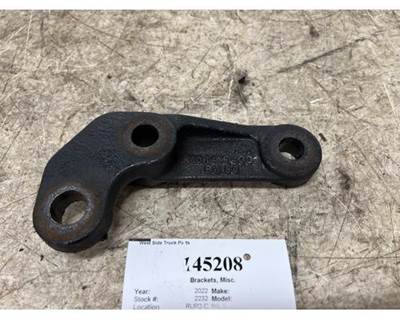 Freightliner R10-14194-001 Right Bracket for a Freightliner CASCADIA 126