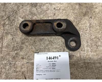 Freightliner R10-14194-001 Right Bracket for a Freightliner CASCADIA 126