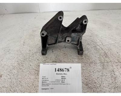 International 1841947C2 Bracket