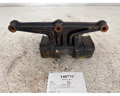International 1872282C1 Bracket