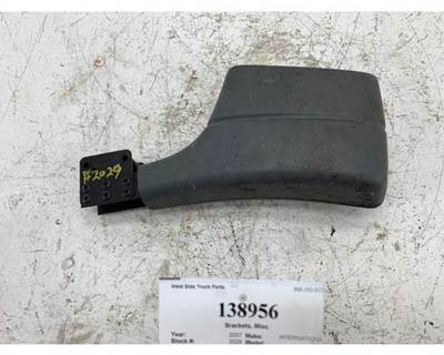 International 3556514C2 Bracket for a International 8600