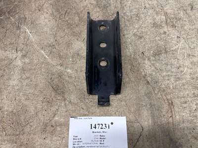 International 3575139C2 Bracket for a International MV607
