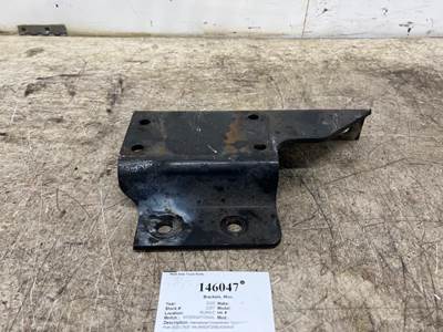 International 3844884C4 Right Bracket for a International LT625