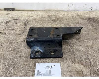 International 3844884C4 Right Bracket for a International LT625