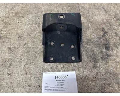 International 4078449C1 Right Bracket for a International LT625