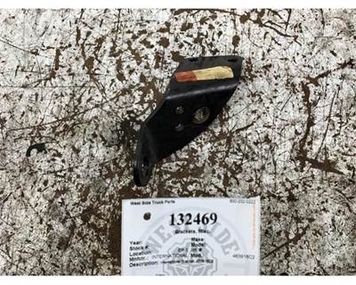 International 483916C2 Bracket