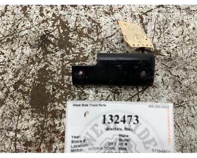 International 573943C1 Bracket