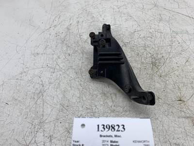 Kenworth D11-1508 Left Bracket for a Kenworth T680