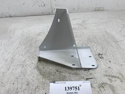 Kenworth K050-515 Bracket for a Kenworth T300