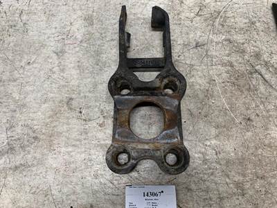 Mack 20541761 Right Bracket for a Mack CXU612