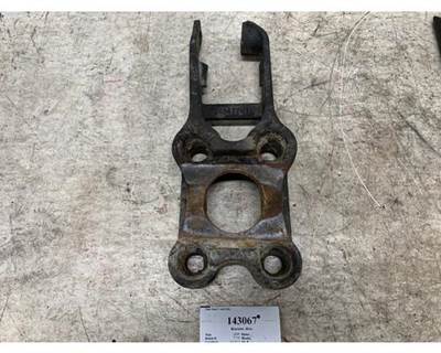 Mack 20541761 Right Bracket for a Mack CXU612