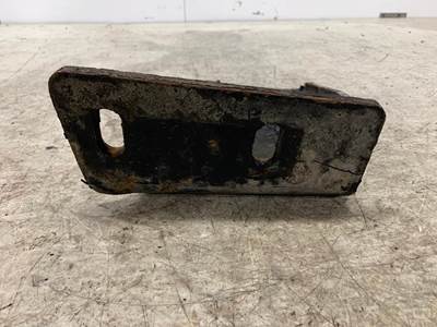 Mack 20819872 Left Bracket for a Mack CXU612