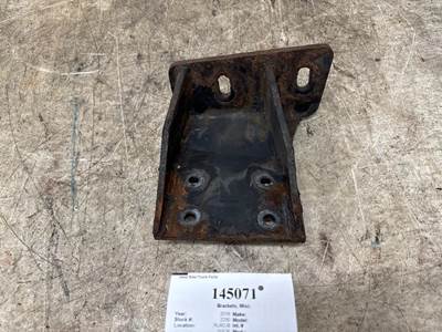 Mack 20819872 Left Bracket for a Mack CXU612