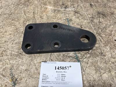 Mack 20837249 Bracket for a Mack CXU612