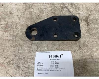 Mack 20837249 Bracket for a Mack CXU612