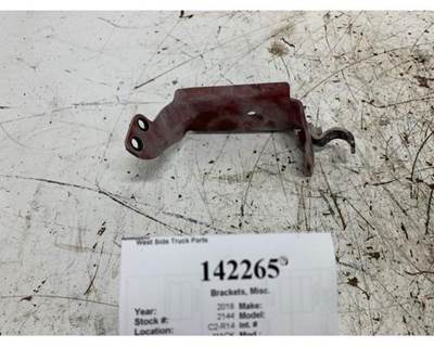 Mack 20997398 Bracket for a Mack GU713