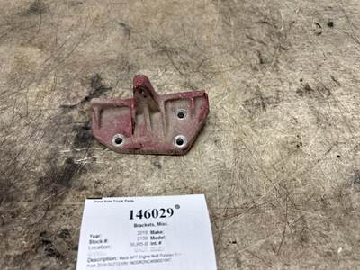 Mack 21017923 Bracket for a Mack GU713