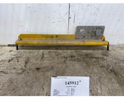 Mack 21093407 Bracket for a Mack CXU613