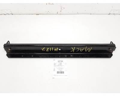 Mack 21093407 Bracket for a Mack CXU613