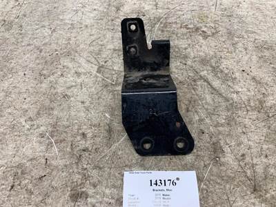 Mack 21182720 Bracket for a Mack CXU612