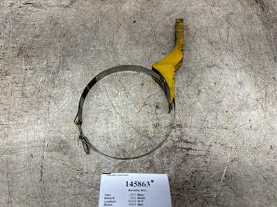 Mack 21245643 Bracket for a Mack CXU613